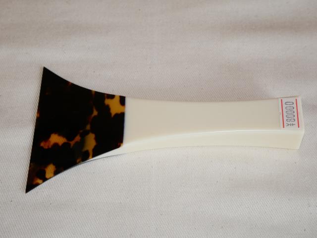 プラ台津軽べっ甲撥(新品) [B-7]