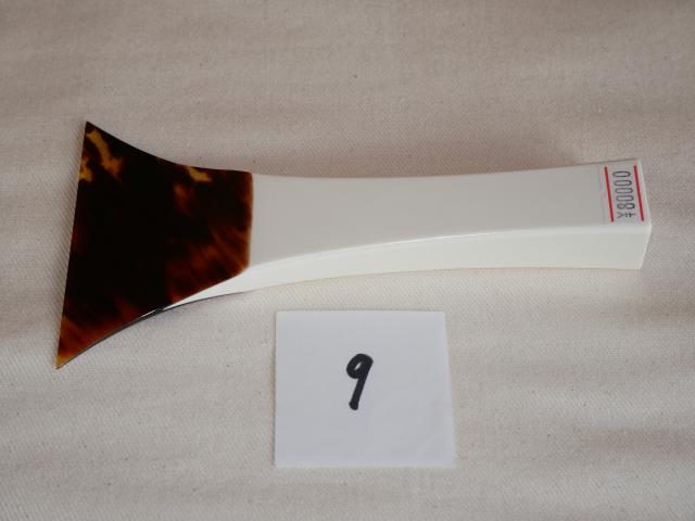 プラ台津軽べっ甲撥(新品) [B-9]