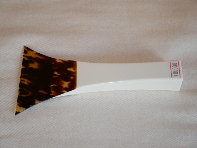 プラ台津軽べっ甲撥(新品) [B-12]