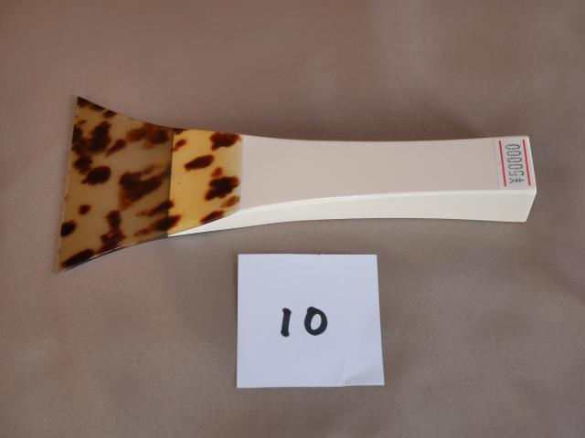 プラ台津軽べっ甲撥(中古) [C-10]