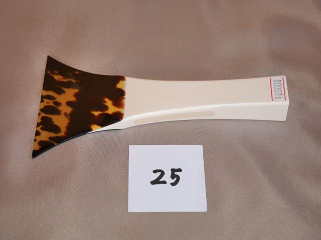 プラ台津軽べっ甲撥(中古) [C-25]