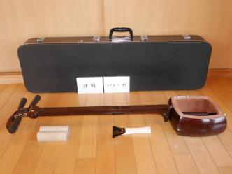 紅木津軽金細三味線(中古)滑らない糸巻、1寸[CTKー35]